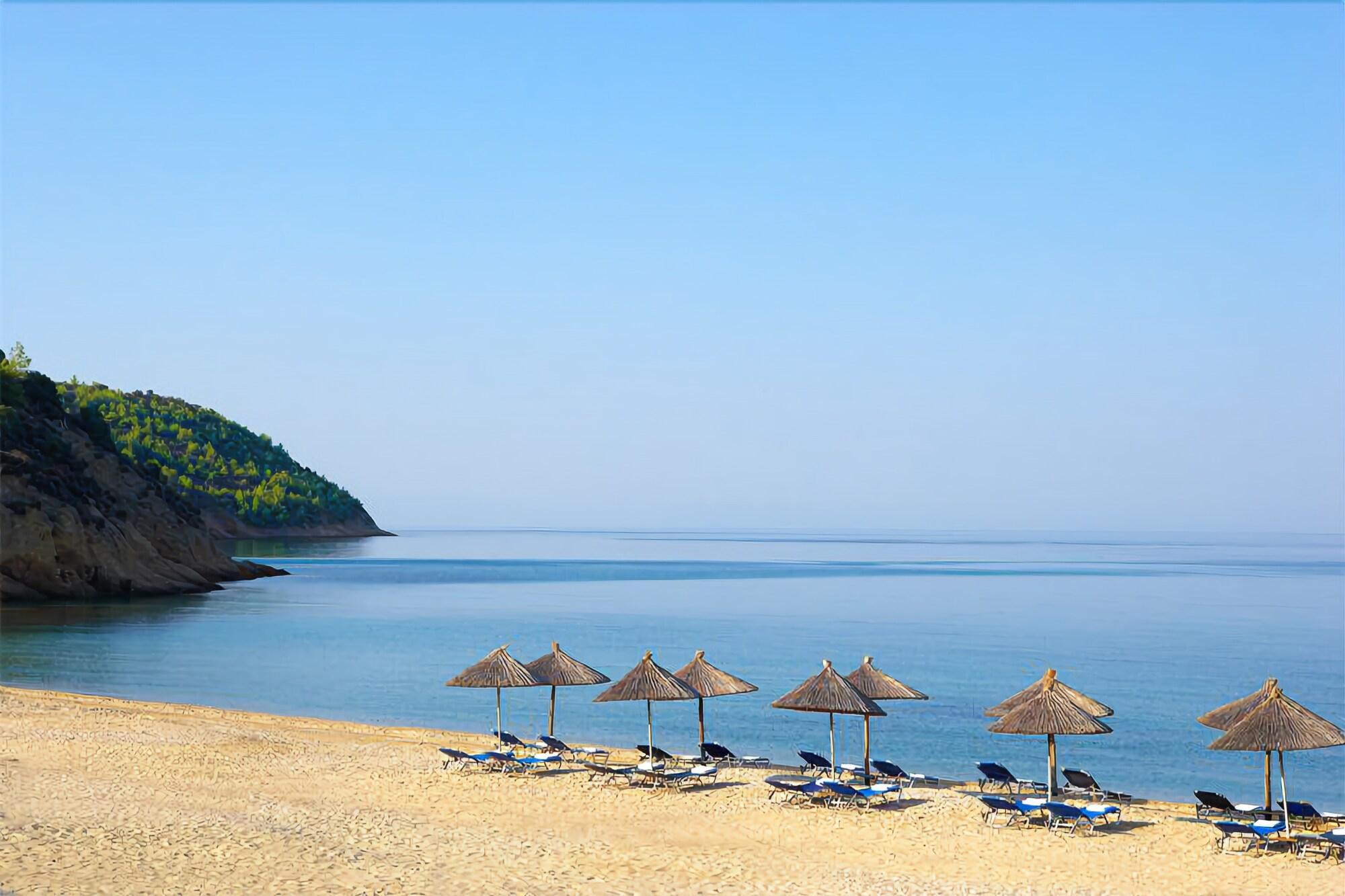 Kamari Beach Hotel Potos Exterior photo