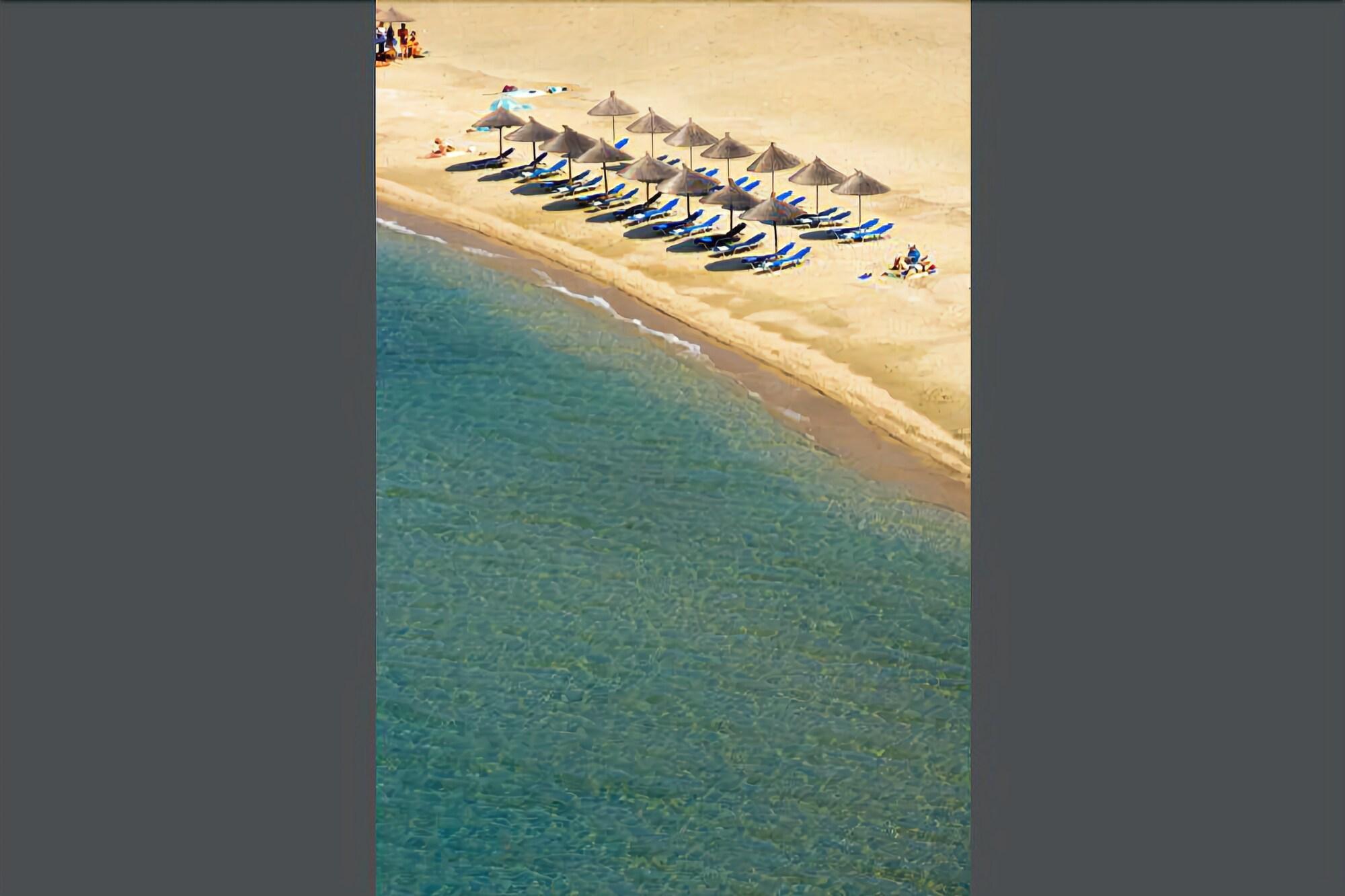 Kamari Beach Hotel Potos Exterior photo