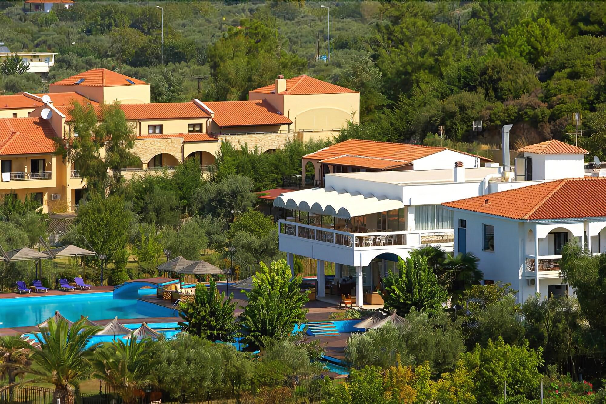 Kamari Beach Hotel Potos Exterior photo