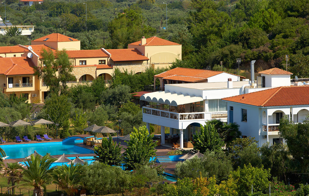 Kamari Beach Hotel Potos Exterior photo