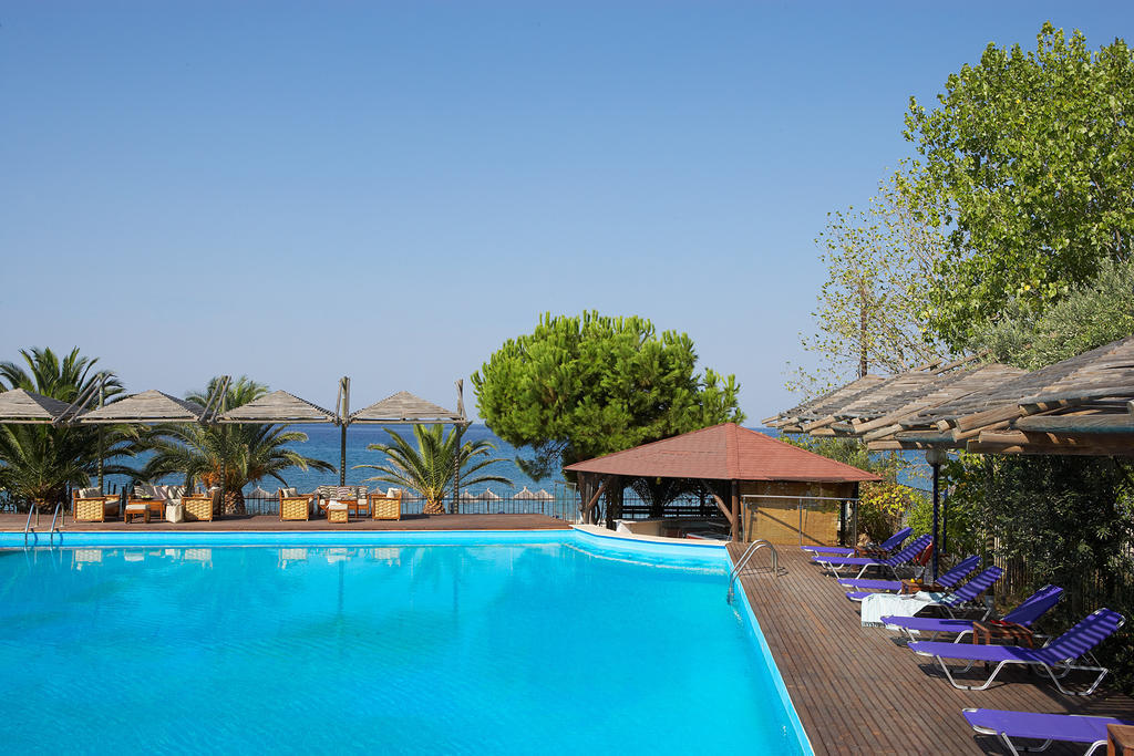 Kamari Beach Hotel Potos Exterior photo