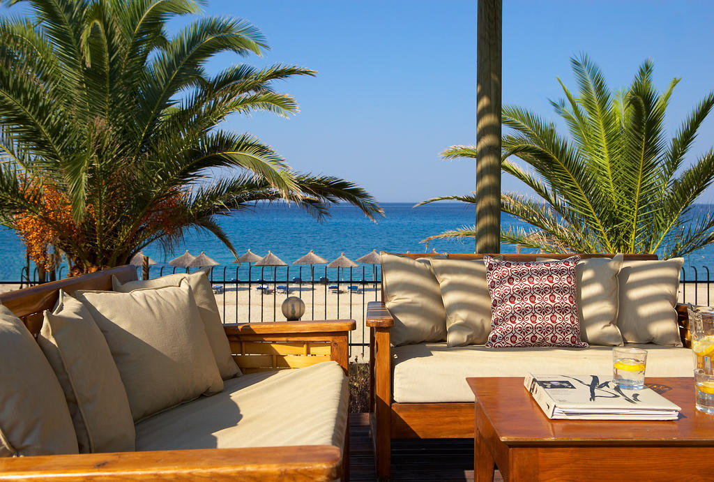 Kamari Beach Hotel Potos Exterior photo